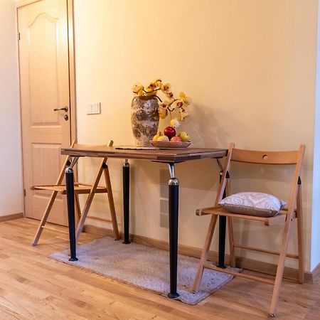 Cozy Suite With Inner Yard VNO Buitenkant foto