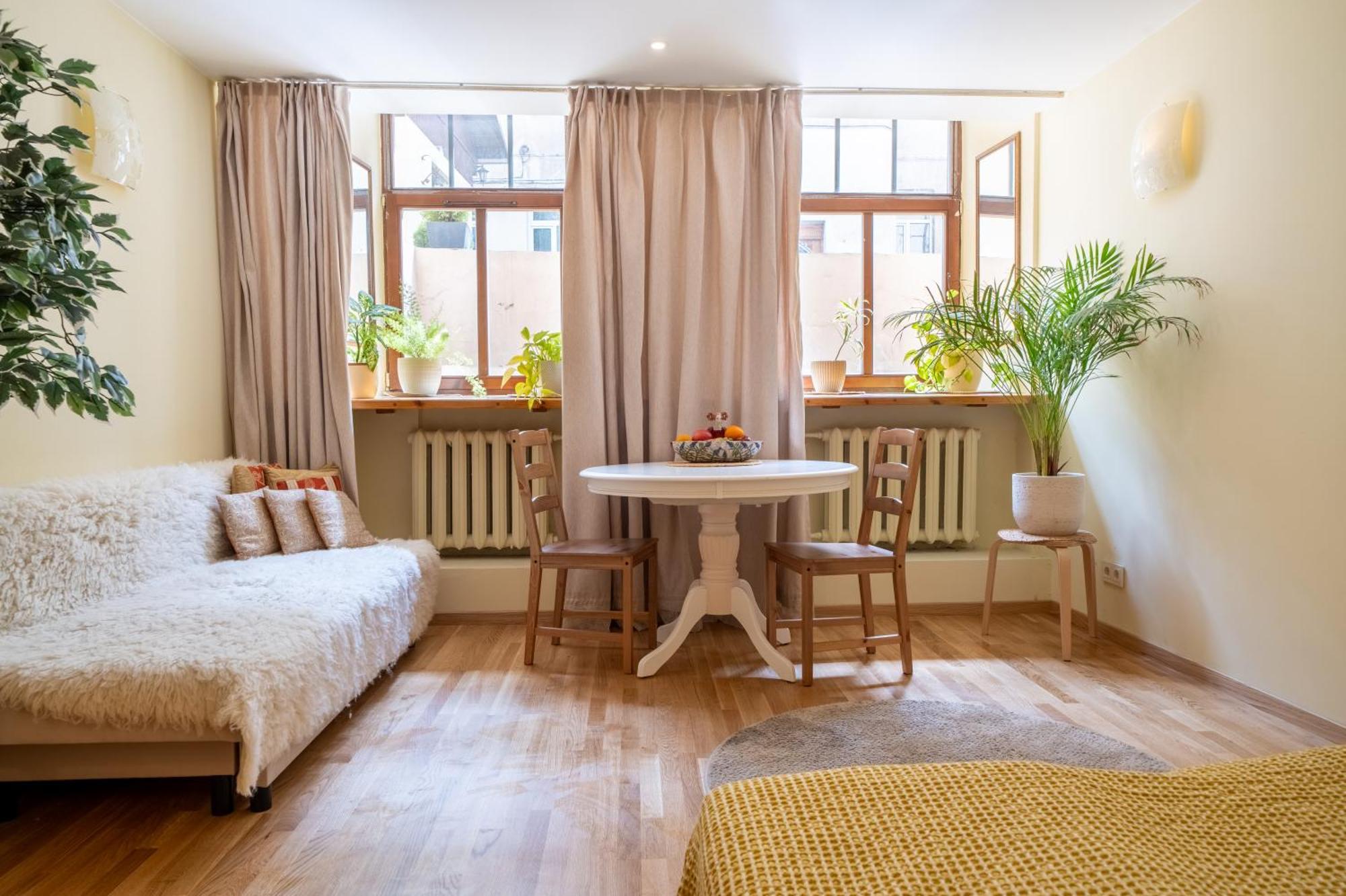Cozy Suite With Inner Yard VNO Buitenkant foto